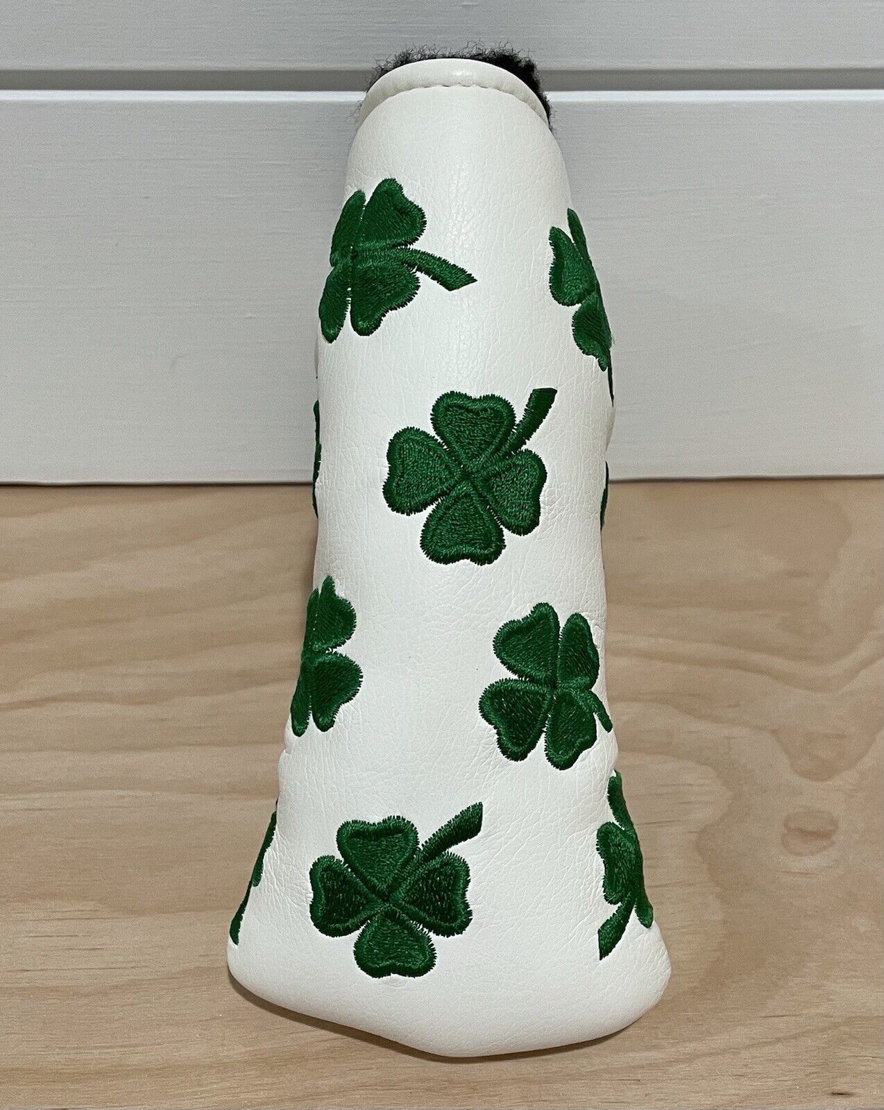 Scotty Cameron Headcover 2007 St. Patricks Day Four Leaf Clover PUTTER COVER