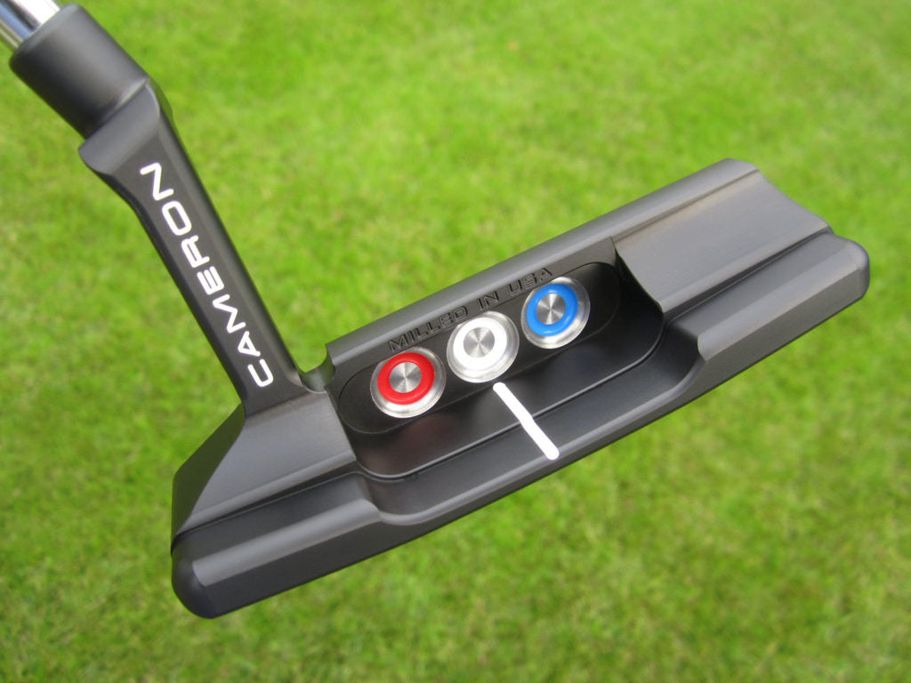 Scotty Cameron Gallery Deluxe MOTO Black Newport 2 Special Select 34″ w/ USA CT Headcover