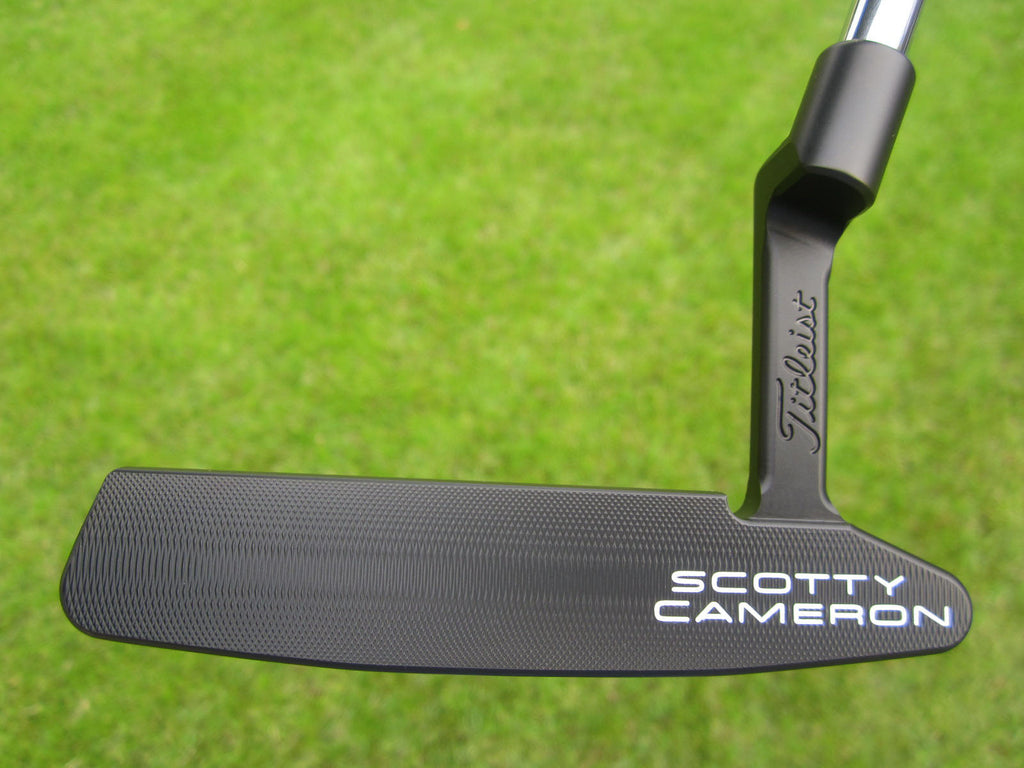 Scotty Cameron Gallery Deluxe MOTO Black Newport 2 Special Select 34″ w/ USA CT Headcover