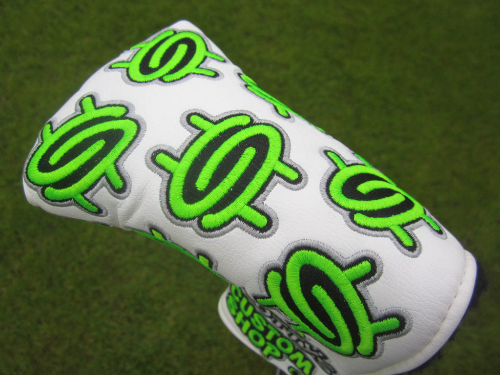 Scotty Cameron Limited Release Custom Shop White “Cash Is King” Mid Mallet Headcover